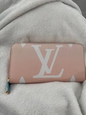 Louis Vuitton Blush Pink Monogram Zip-Around Wallet